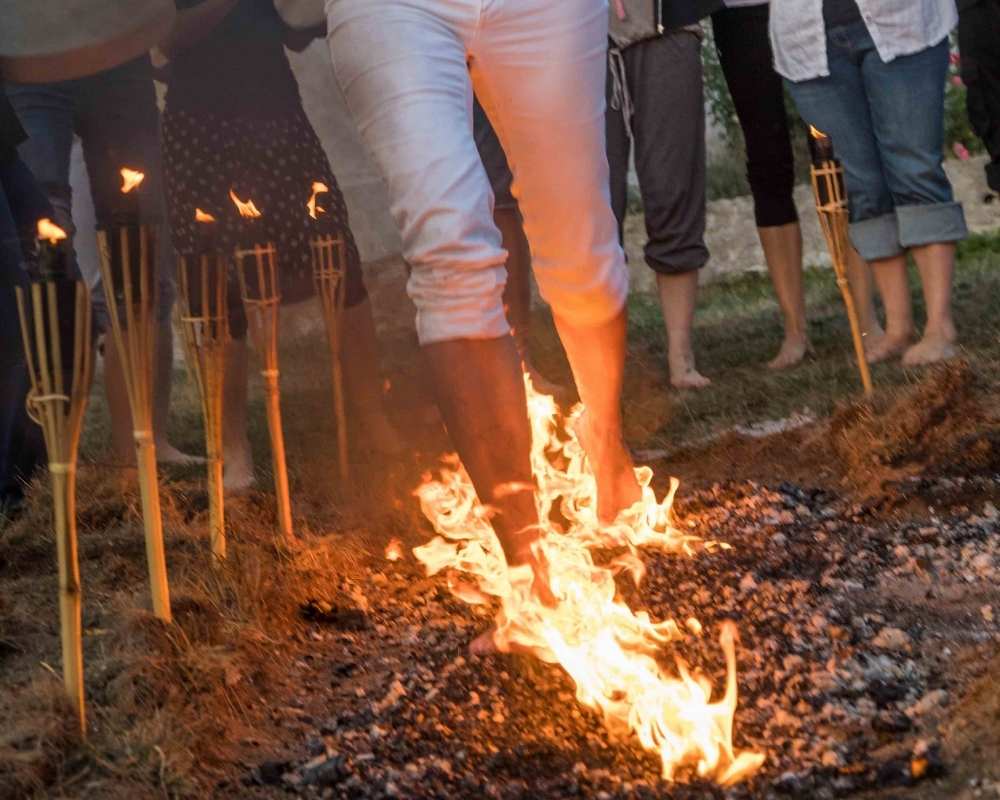 Firewalking Renata Angelo